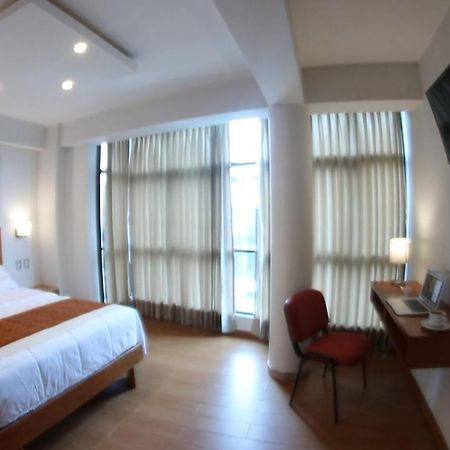 Hotel Ottavis 치클라요 외부 사진
