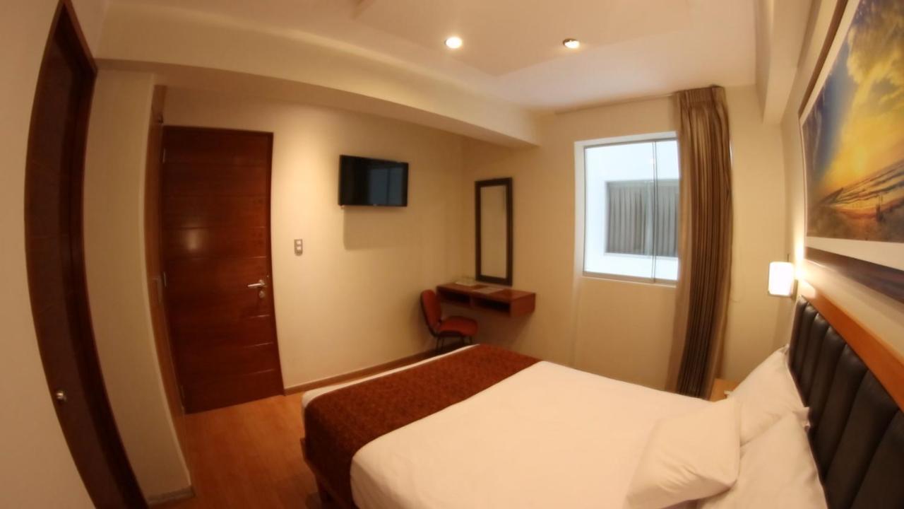 Hotel Ottavis 치클라요 외부 사진