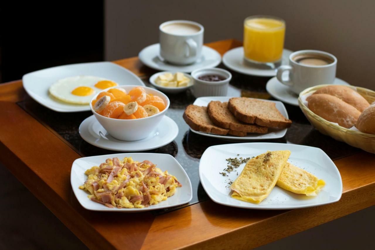 Hotel Ottavis 치클라요 외부 사진
